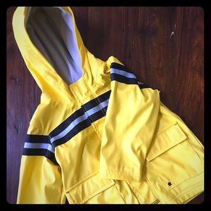 Old Navy yellow rain jacket size 2t